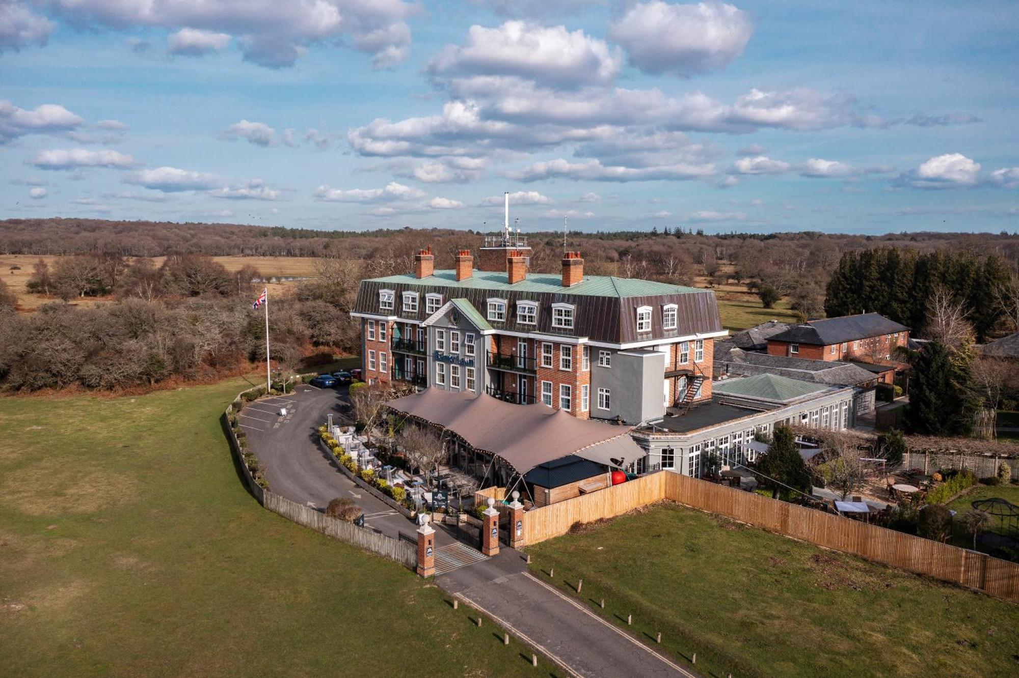 Balmer Lawn Brockenhurst Exterior photo